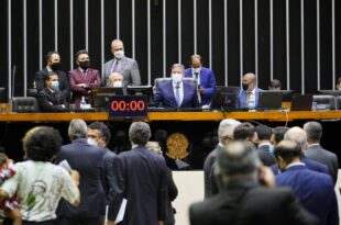 Câmara aprova MP que simplifica abertura e funcionamento de empresas