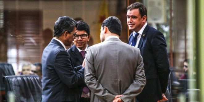 Coluna da Angélica- Situação tratora Oposição