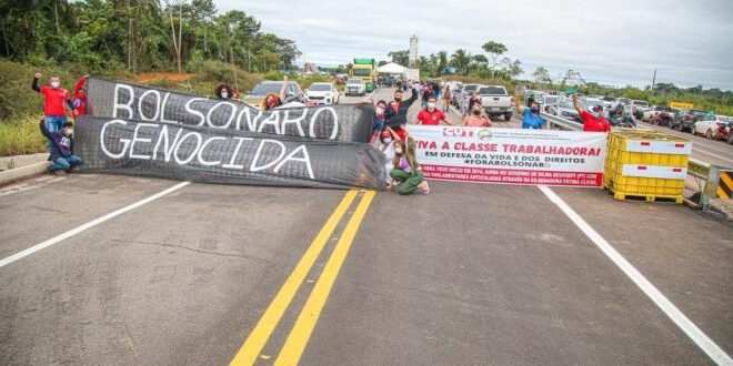 Manifestação contra Bolsonaro na inauguração da ponte do Madeira