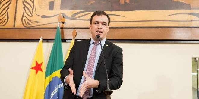 Deputado Daniel Zen impetra mandado de segurança contra SEE