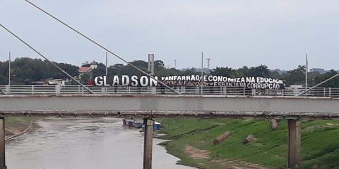 materia sobre a greve da educação