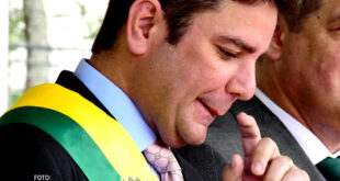 Léo Rosas: "Empresa do diretor-presidente do Deracre é responsável pela construção da mansão de Gladson Cameli"