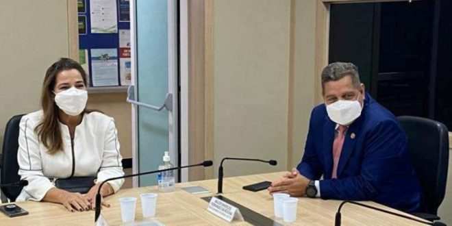 Mara Rocha e vice-governador Rocha solicitam leios de UTI para o Alto Acre