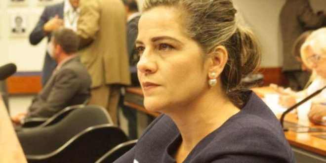 Mara Rocha: "Greve é justa e vacinação um direito"