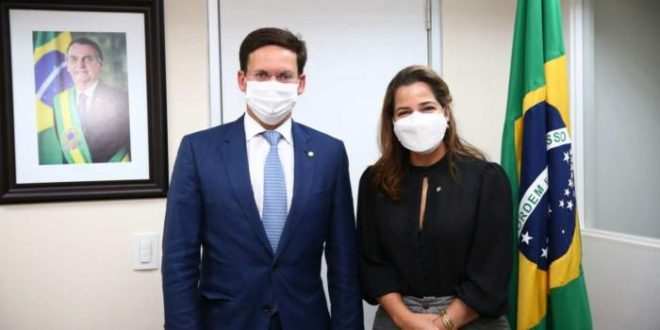 MARA ROCHA SOLICITA AO MINISTRO DA CIDADANIA  DOAÇÃO DE  CESTAS BÁSICAS PARA RIBEIRINHOS E COMUNIDADES INDÍGENAS DO ACRE