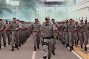 Militares realizam carreata em protesto ao governo na próxima segunda-feira