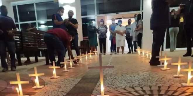 Sintesac homenageia os 189 trabalhadores da saúde mortos pela Covid