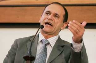 Vanda Milani pode perder o Solidariedade para Moisés Diniz