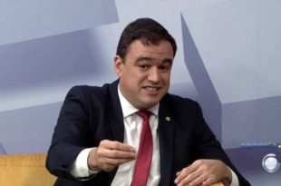 Zen diz que governo está apavorado com CPI da Educação
