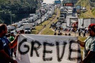Caminhoneiros podem parar a partir de domingo