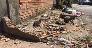 Carro invade calçada e atropela duas meninas, uma de 5 e outra de 8 anos
