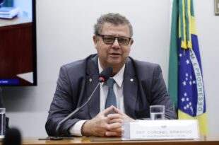 Comissão aprova revisão na Lei de Ensino da Marinha