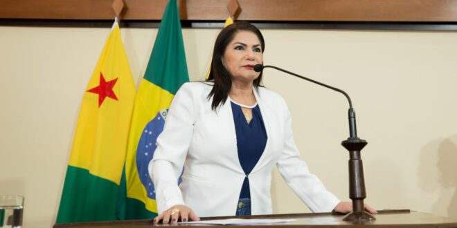 Deputada Antônia Sales pede mais ações do governo para combater violência contra as mulheres