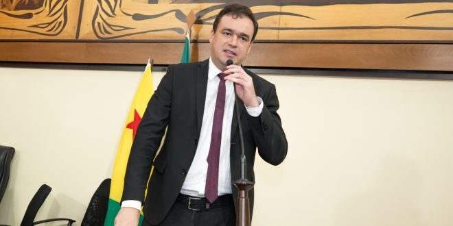 Deputado Daniel Zen diz que Sindicato de Trabalhadores Rurais de Manoel Urbano sofre perseguição de governo e prefeitura