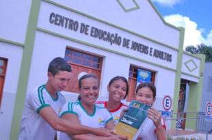 Educadores do EJA denunciam assédio moral por parte da coordenação do Ensino de Jovens e Adultos