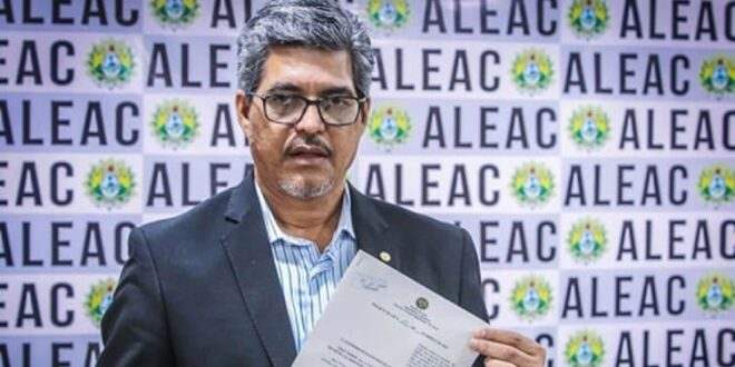 Edvaldo pede cópia de relatório da CGE sobre investigação na Educação para ver se “paradas” foram citadas