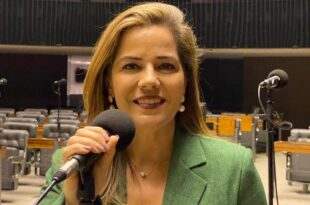 Mara Rocha é uma das autoras do projeto que cria linhas de crédito para incentivar o empreendedorismo feminino
