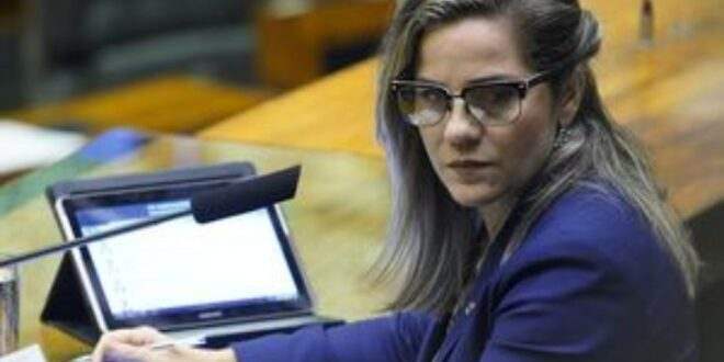 Mara Rocha promove reunião com Ministério da Saúde para resolver problema da falta de medicamentos no estado