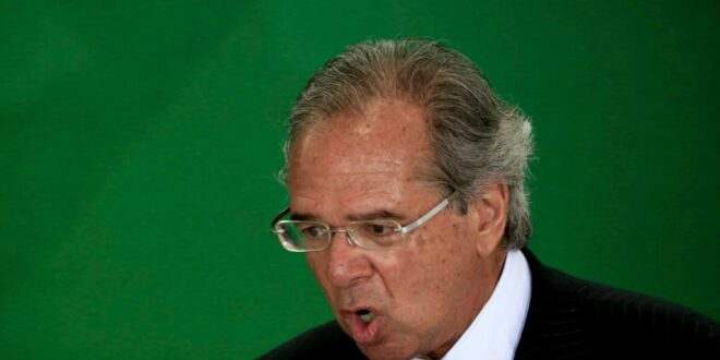 Ministro Paulo Guedes: “A receita é taxar menos as empresas e mais as pessoas físicas"
