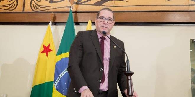 Projeto de Chico Viga regula convalidação de requisições de exames por médicos da rede privada para realização pelo SUS