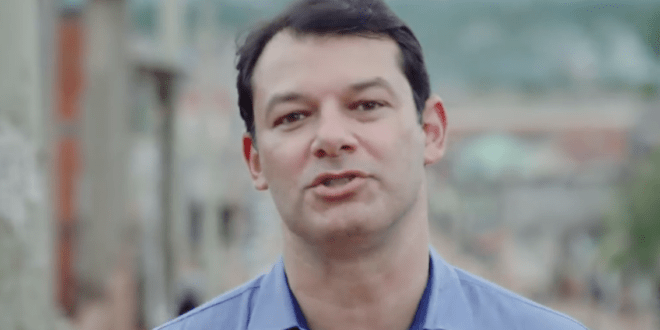 Projeto de Roberto Duarte que proíbe estado apreender veículos com IPVA atrasado vira lei