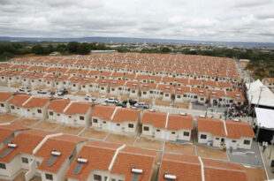 Projeto que torna a instalação de energia solar acessível à classes mais baixas empaca no Congresso