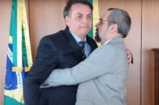 Racha no governo: Weintraub culpa Centrão por enfraquecimento de Bolsonaro