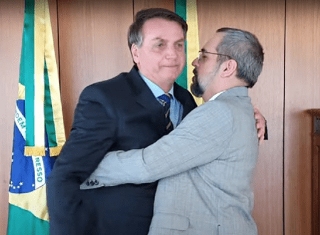 Racha no governo: Weintraub culpa Centrão por enfraquecimento de Bolsonaro