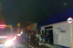 Incêndio atinge lanchonete, farmácia e consultório no bairro Manoel Julião