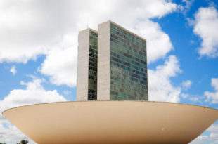 Comissão rejeita proposta de inserção de reservistas no mercado de trabalho