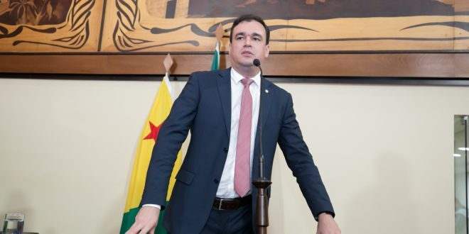 Daniel Zen questiona suspensão de repasse do governo para Cades: “Dinheiro tem, o que falta é vontade política”