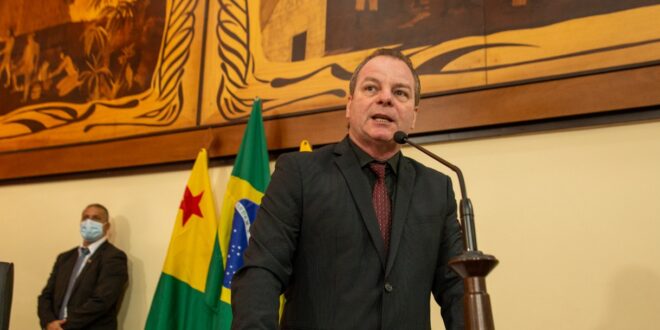 Deputado Pedro Longo destaca investimentos na Educação
