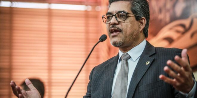 Edvaldo se solidariza com marceneiros de Brasileia que foram alvos de operação do governo federal