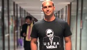 Em baixa: Eduardo Bolsonaro não consegue assinaturas para CPI das urnas eletrônicas