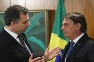 Rodrigo Pacheco reage a "contragolpe" de Bolsonaro e diz que Congresso está vigilante