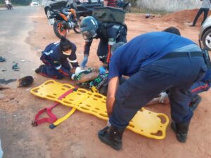 Acidente com motos deixa 4 feridos em estado grave; um está entubado no PS de Rio Branco