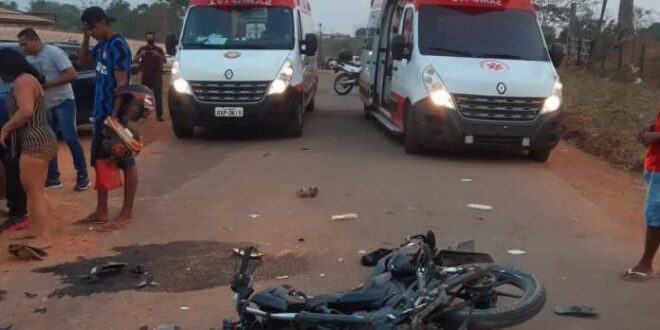 Acidente com motos deixa 4 feridos em estado grave; um está entubado no PS de Rio Branco