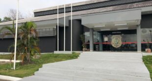 Dois homens são mortos a tiros disparados de dentro de um carro, em Manaus