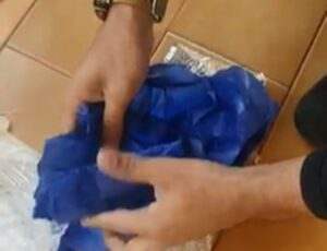 Vídeo: Biólogo é preso no AC por tráfico após receber droga ‘valiosa’ pelos Correios