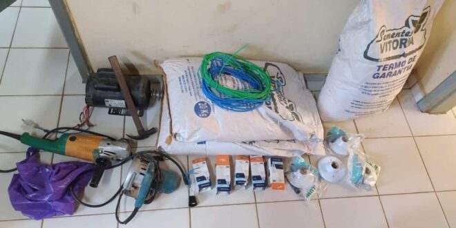 Polícia identifica 4 pessoas envolvidas em furto de produtos avaliados em R$ 15 mil no AC