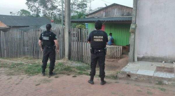 Polícia Federal desmonta esquema de venda de drogas comandado de dentro do presídio