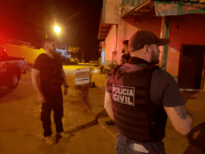 Polícia prende integrantes de facção que cobravam ‘mensalidades’ de comerciantes