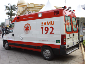 Casal é baleado com mais de sete tiros em quarto de apartamento