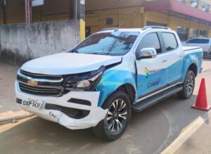Veículo do Tribunal de Contas do Acre se envolve em acidente em Assis Brasil e motorista foge 2 Veículo do Tribunal de Contas do Acre se envolve em acidente em Assis Brasil e motorista foge