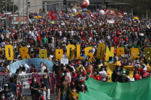 Acreanos aderem ao "Fora Bolsonaro" puxado pelo MBL