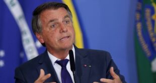 Bolsonaro divulga Nota à Nação dizendo que nunca teve intenção de agredir qualquer dos Poderes