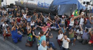 Caminhoneiros prometem interditar rodovias no 7 de setembro
