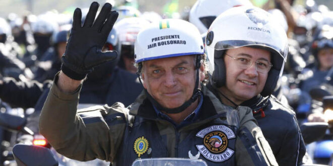 Coordenador da Bancada Evangélica afirma que evangélicos estarão com Bolsonaro nas ruas em 7 de setembro