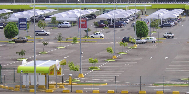 Estabelecimentos são responsáveis por objetos deixados no interior dos carros