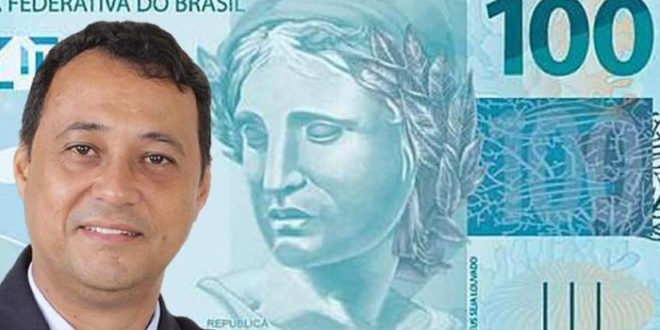Justiça cassa mandato de Célio Gadelha